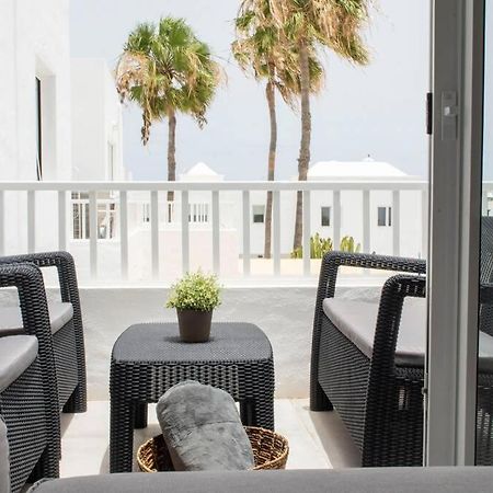 Apartamento Aguaviva, tu lugar al lado del Océano Costa Teguise Exterior foto